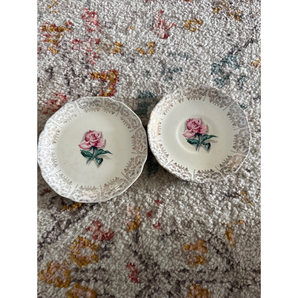 Vintage Pink Rose Gold Filigree Scalloped Saucers Trinket Dishes Set‎ of 2 5.5in